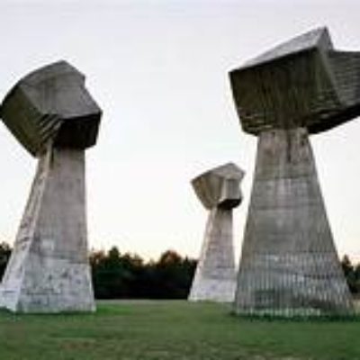 Museo Ángel Mateos. Escultura en hormigón