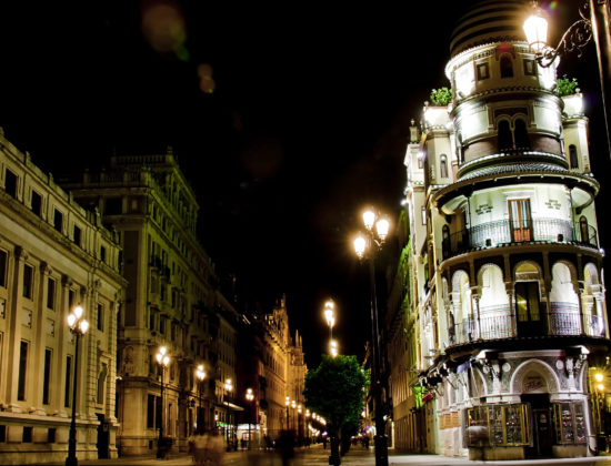 Ruta nocturna guiada Sevilla Paranormal
